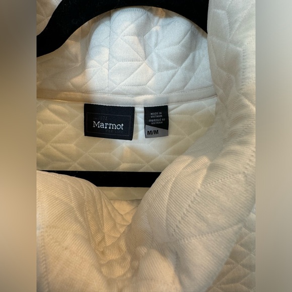 Marmot Cowl Neck Quilted Pullover Sz. M - Picture 10 of 10